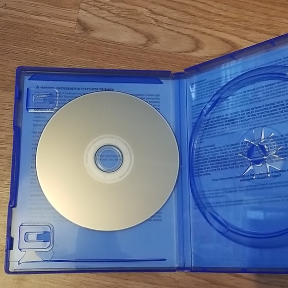 Nier Automata (PS4) - Picture 3 of 3